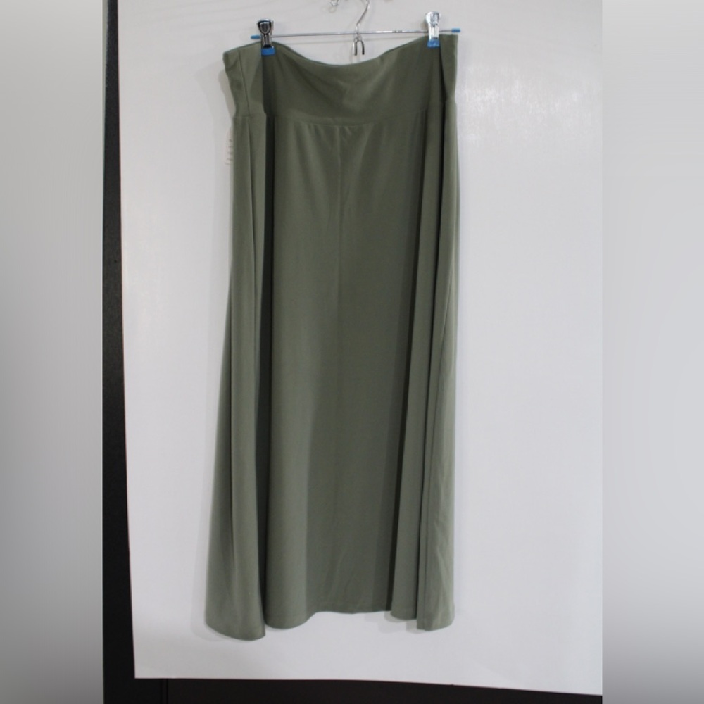 Love Scarlett Skirt Color:Olive Green Size:M